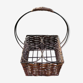 Basket bottle holder in vintage iron and wicker