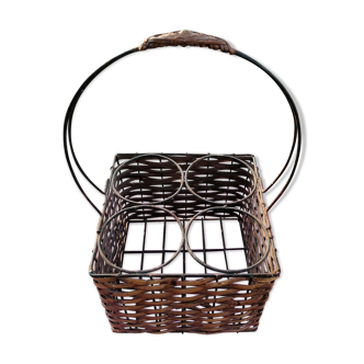 Basket bottle holder in vintage iron and wicker