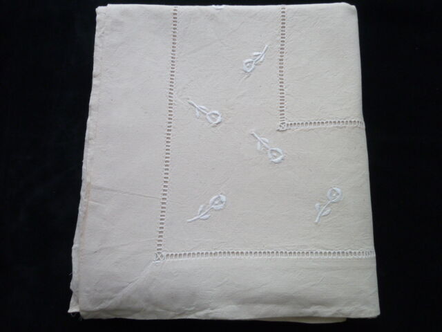 Drap ancien en métis  bis avec broderies et jours en retour 2.10 x 2.80 m