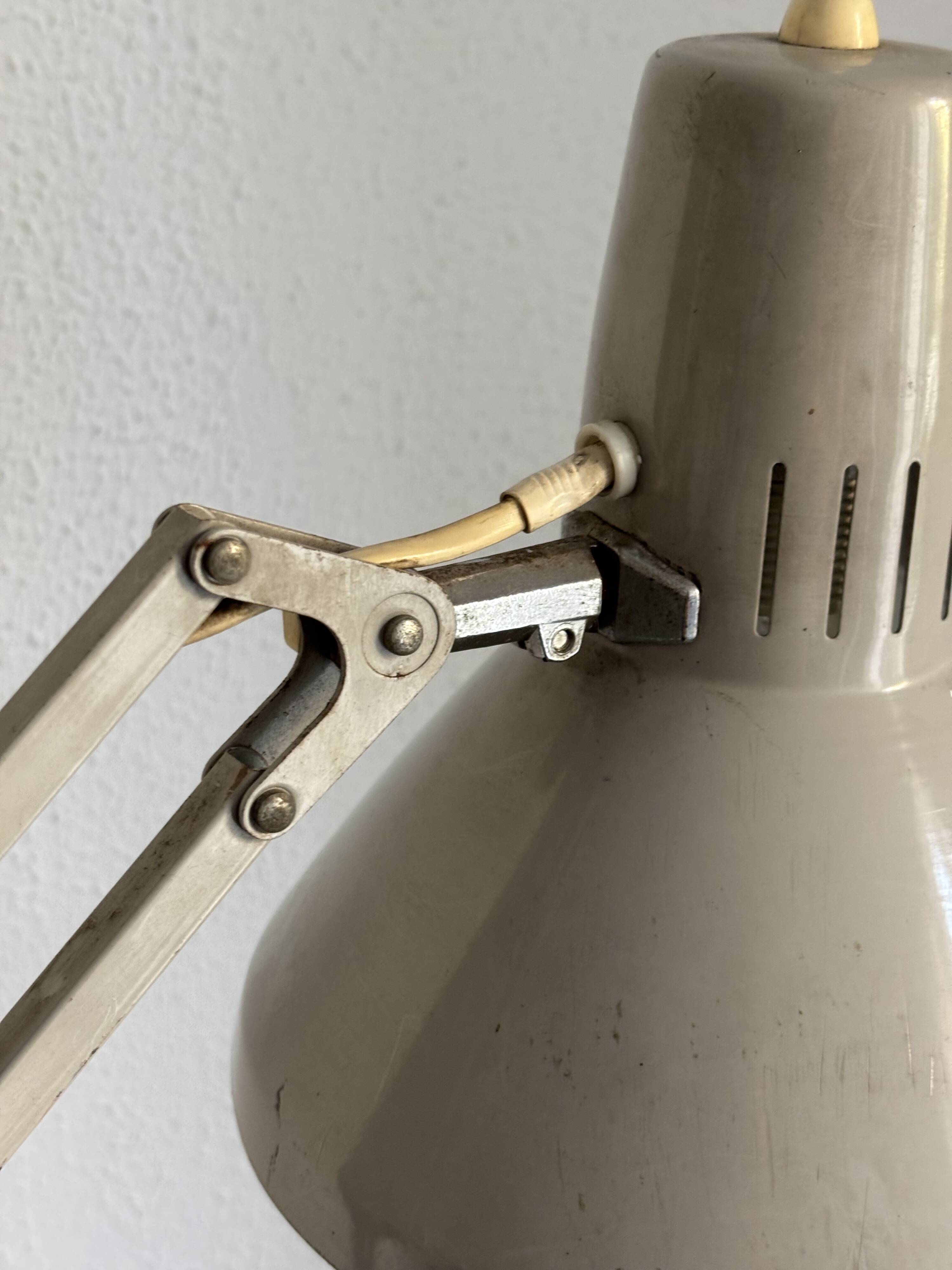 Lampe vintage 1970 d'architecte Ledu gris perle bureau - 80cm