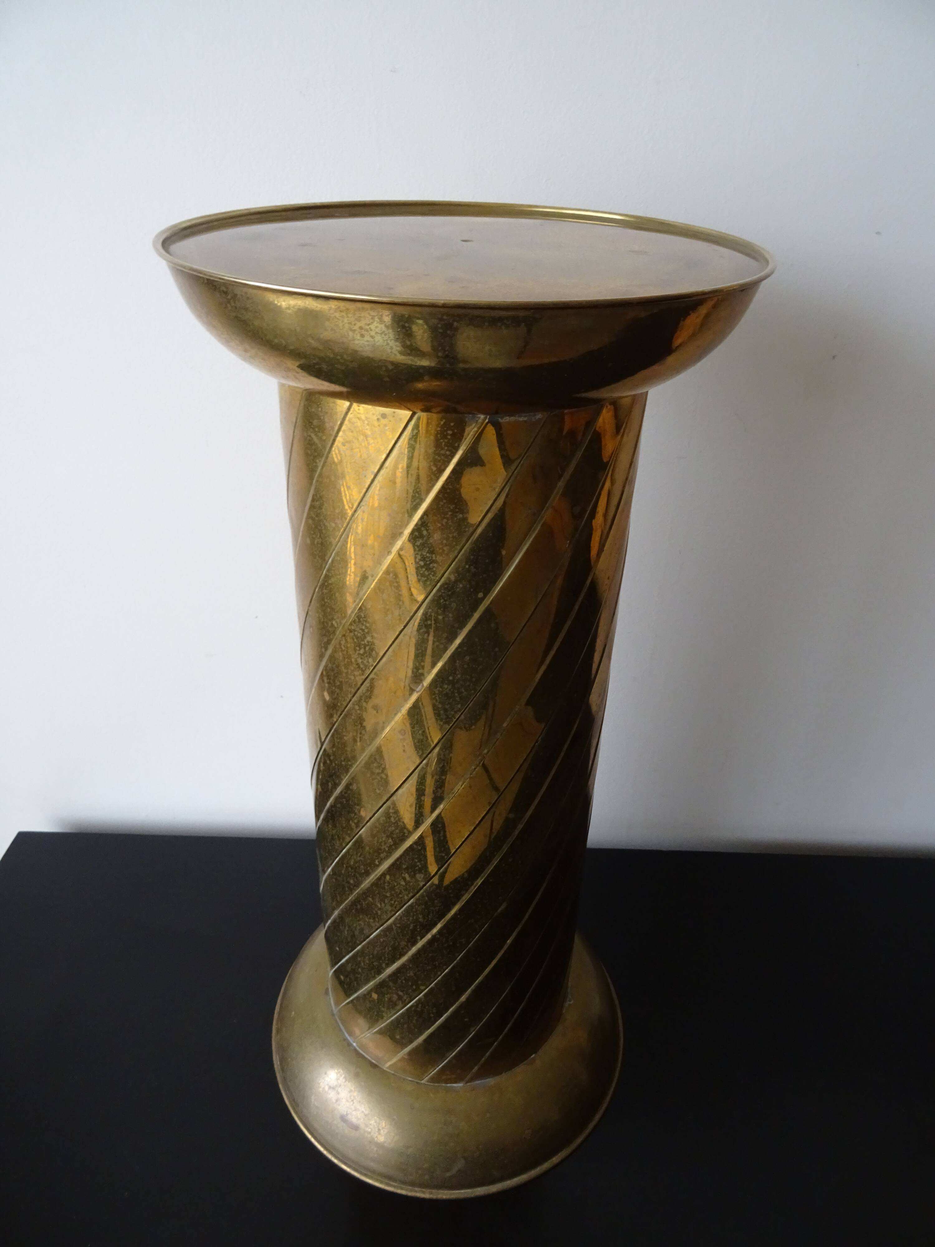 Pedestal column in vintage gilded metal