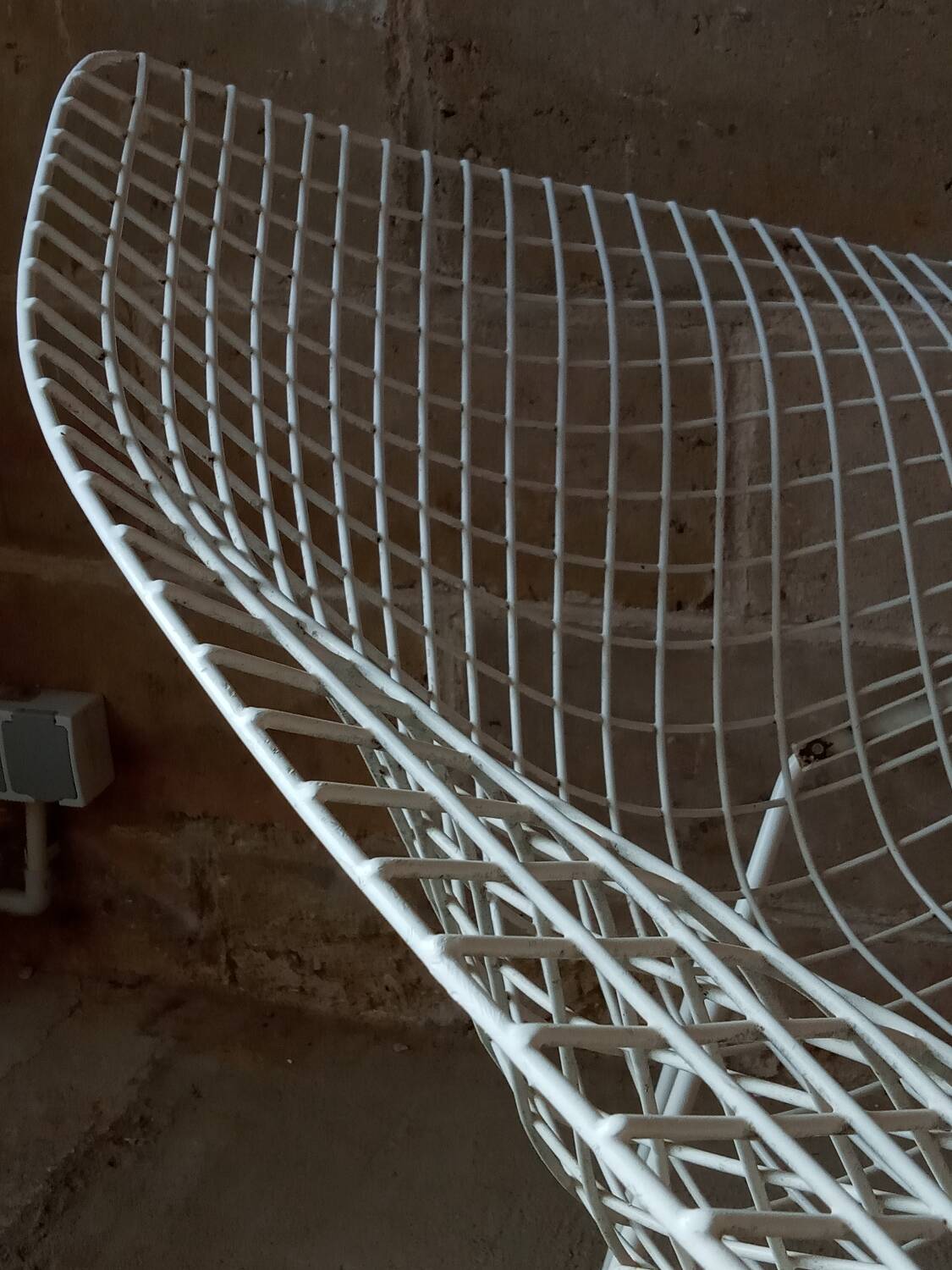 Diamond armchair by Harry Bertoia