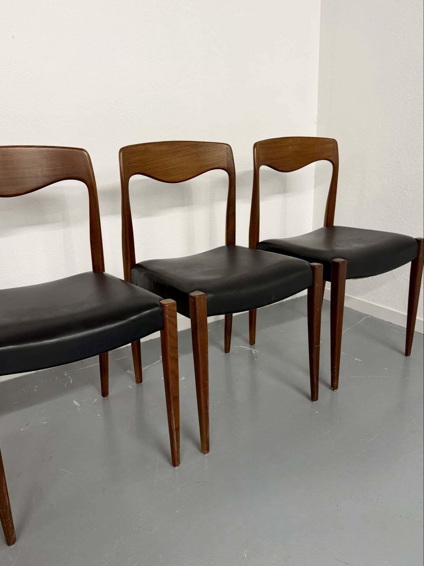 Lot of 6 chairs model 71 Scandinavian design Niels Otto Møller teak an60