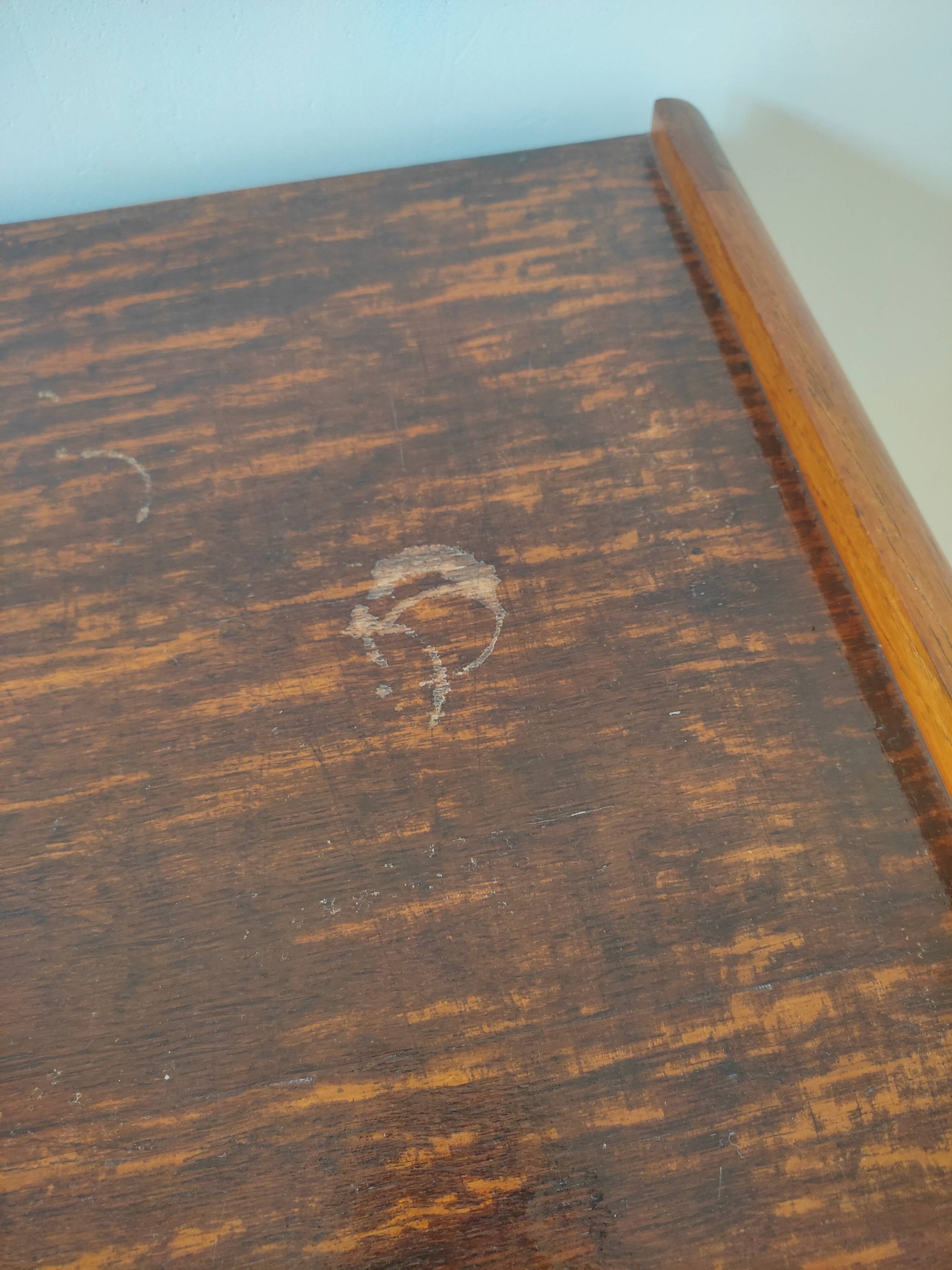 Vintage chest of drawers