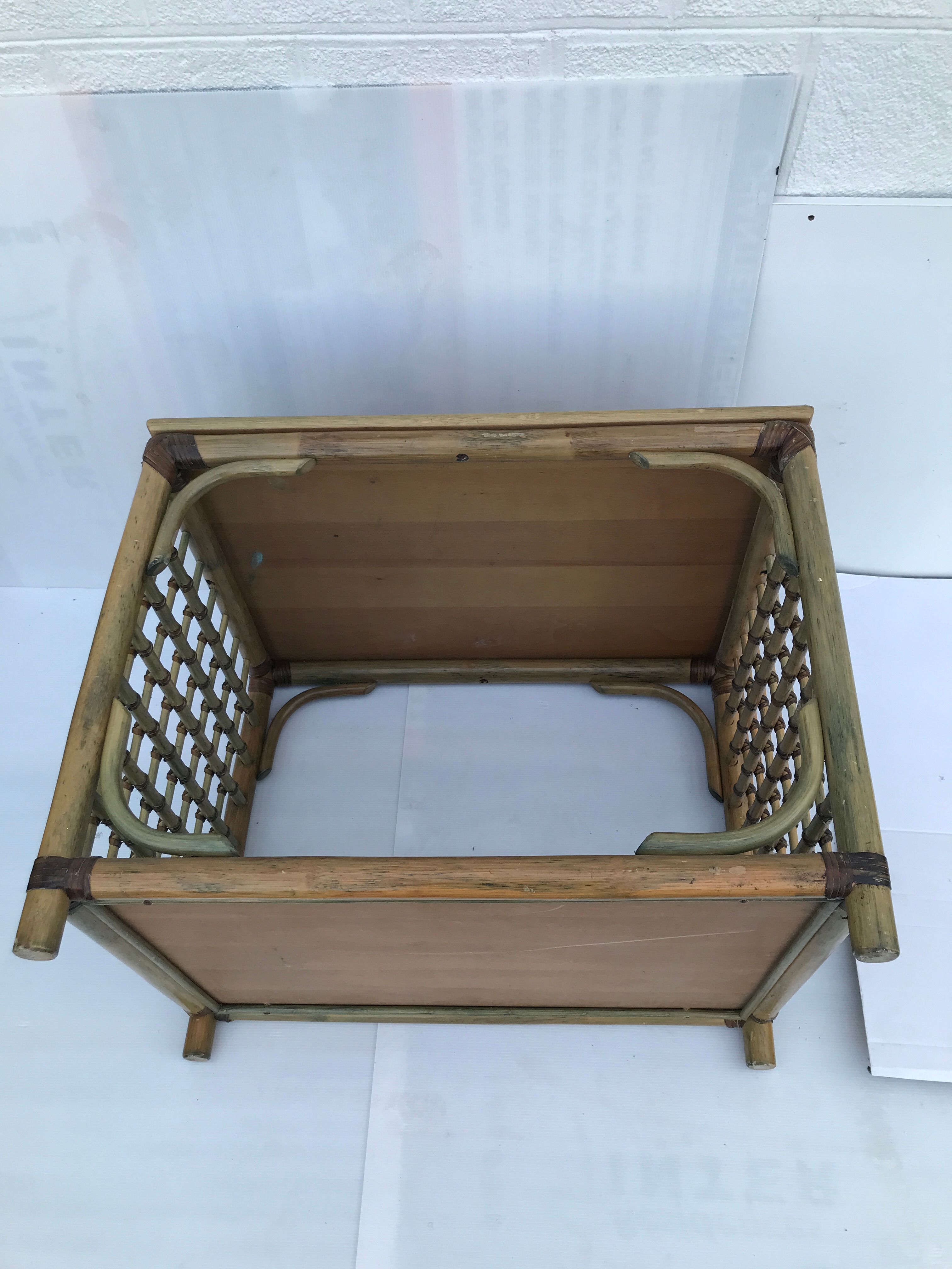 Wicker rattan coffee table 60s-70s