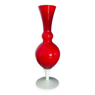 Vase opaline rouge
