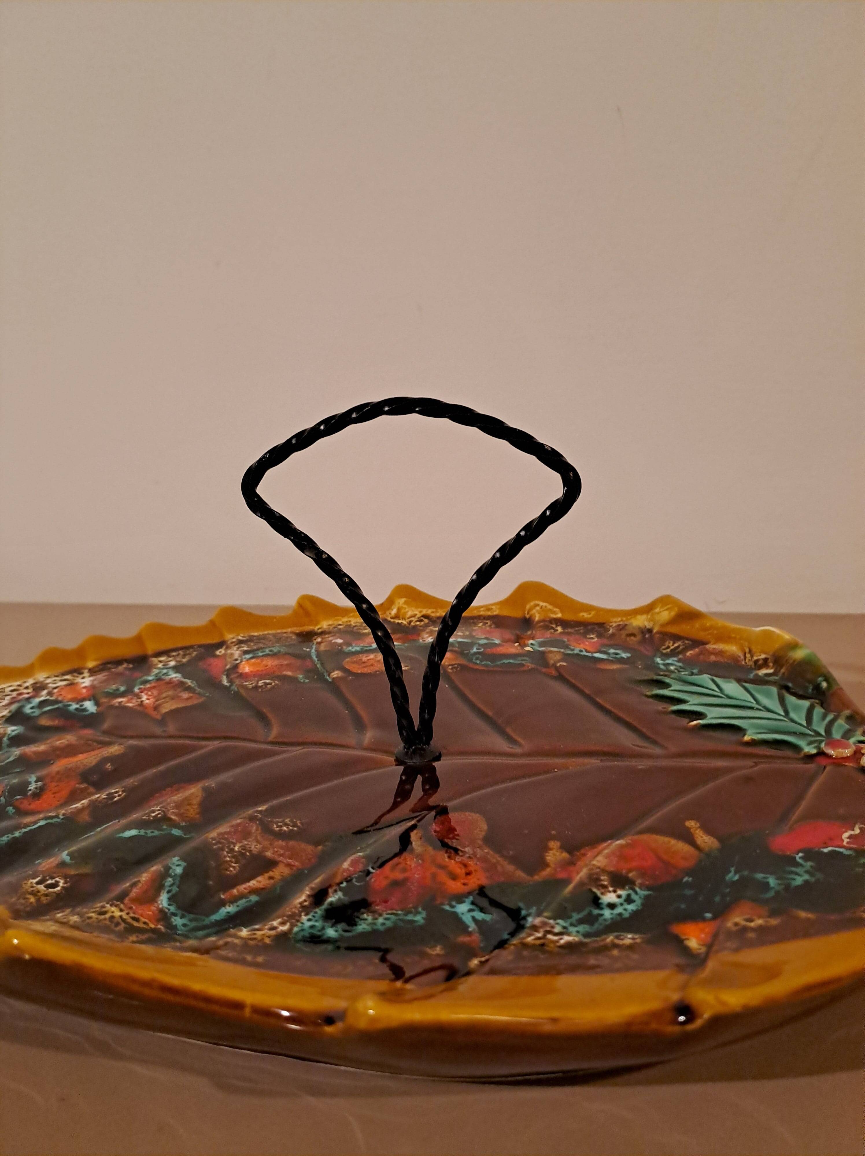 Vallauris glazed ceramic cheese board – leaf decor