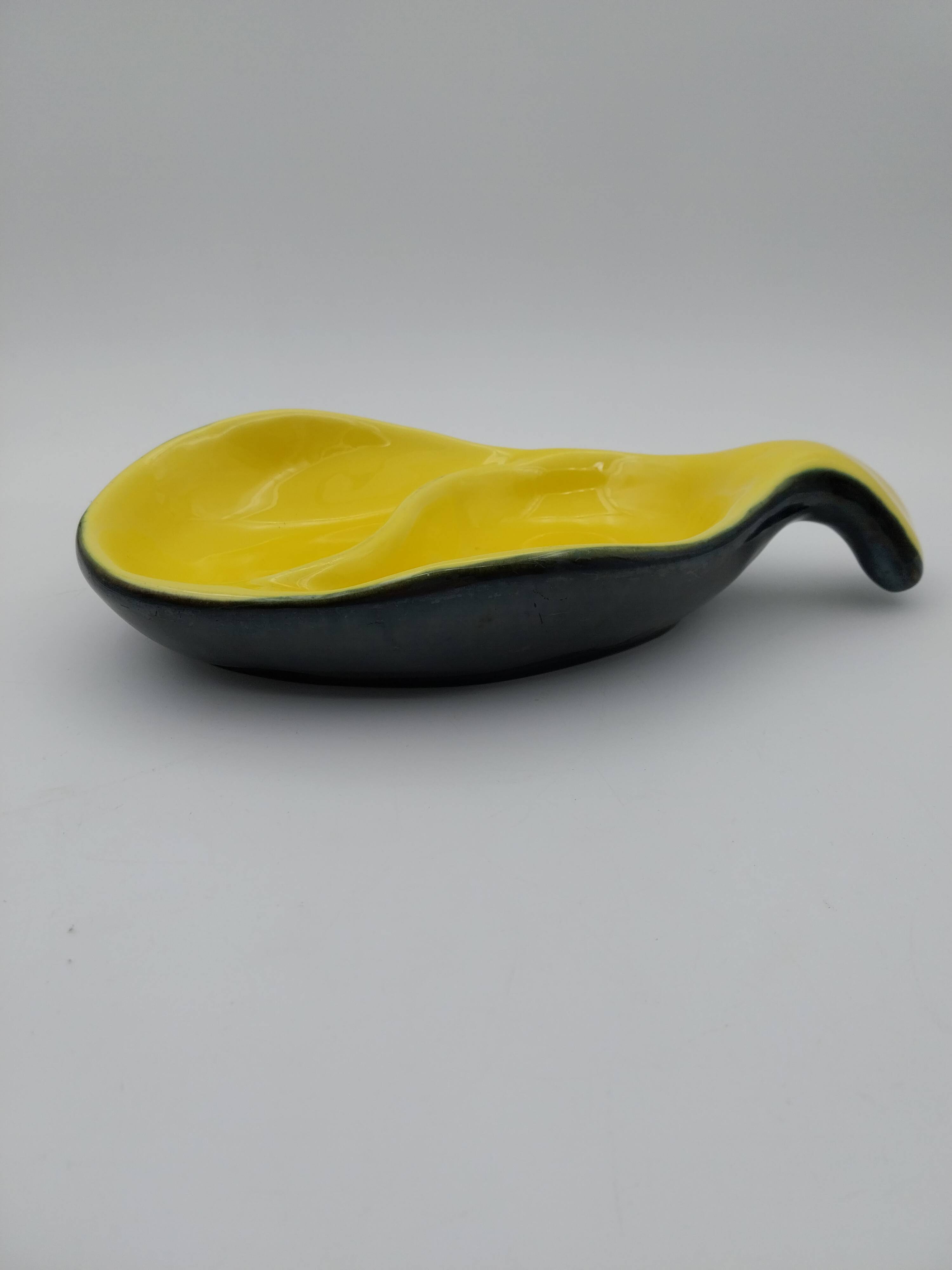 Black and yellow ceramic empty pocket cup dlg Chambost Jouve Elchinger
