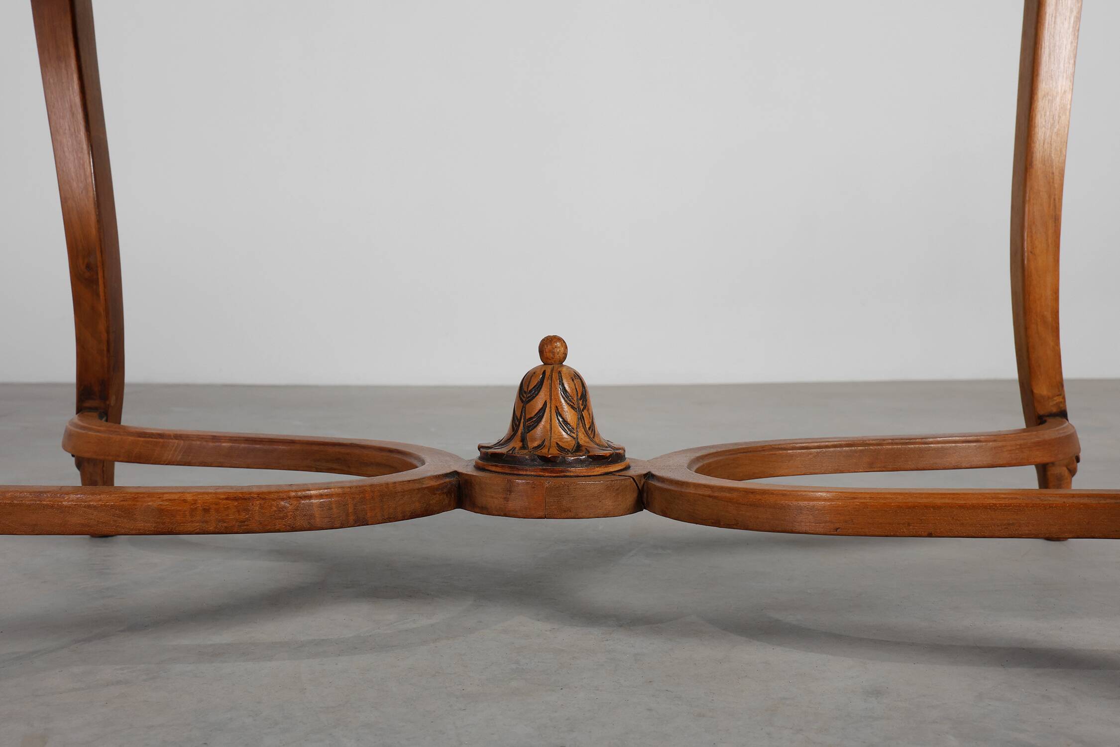 Late 19th‑century Walnut side table in the Louis XV style, France