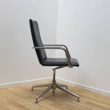 Office chair by Arrows