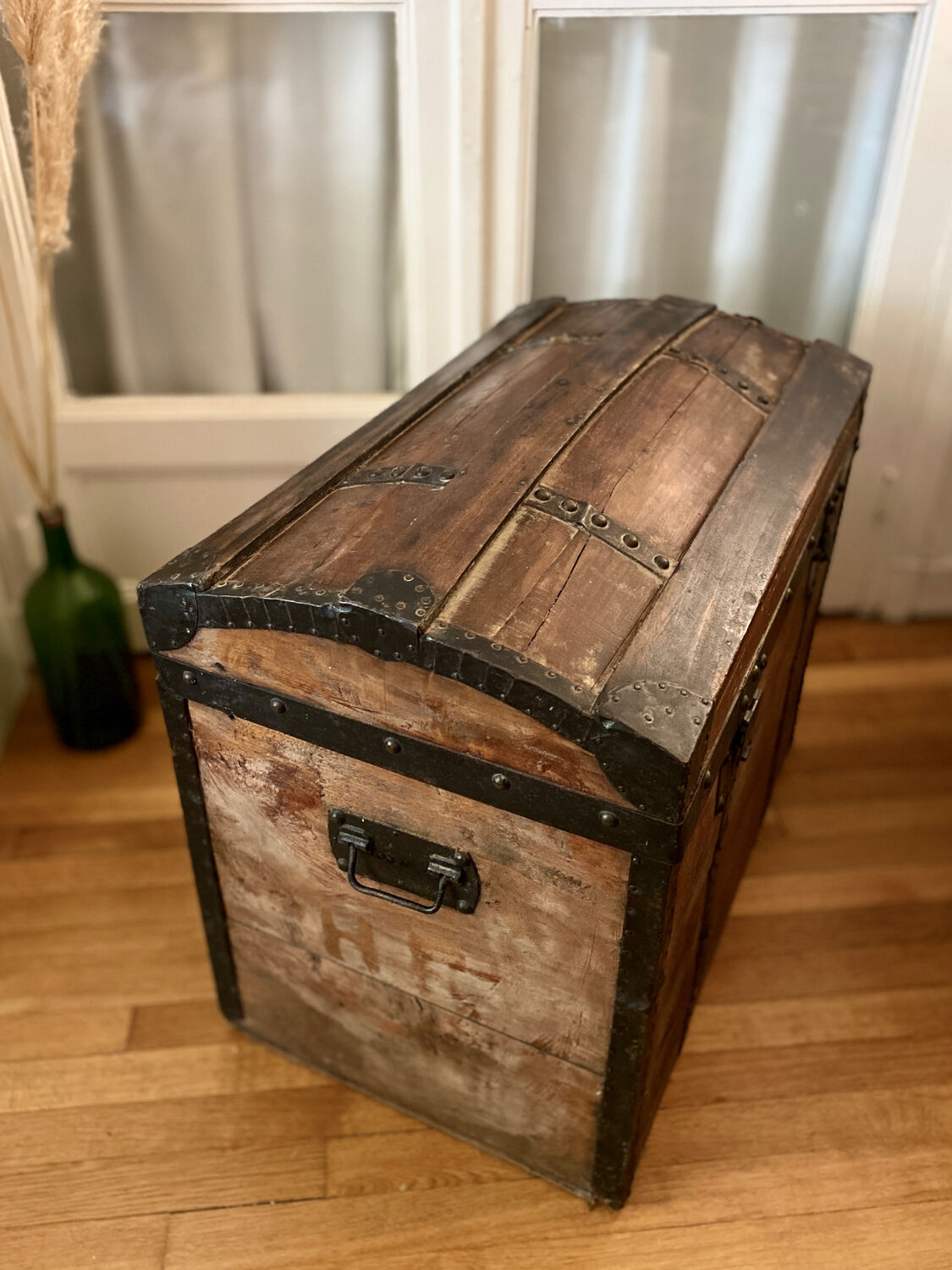 Large trunk wooden chest