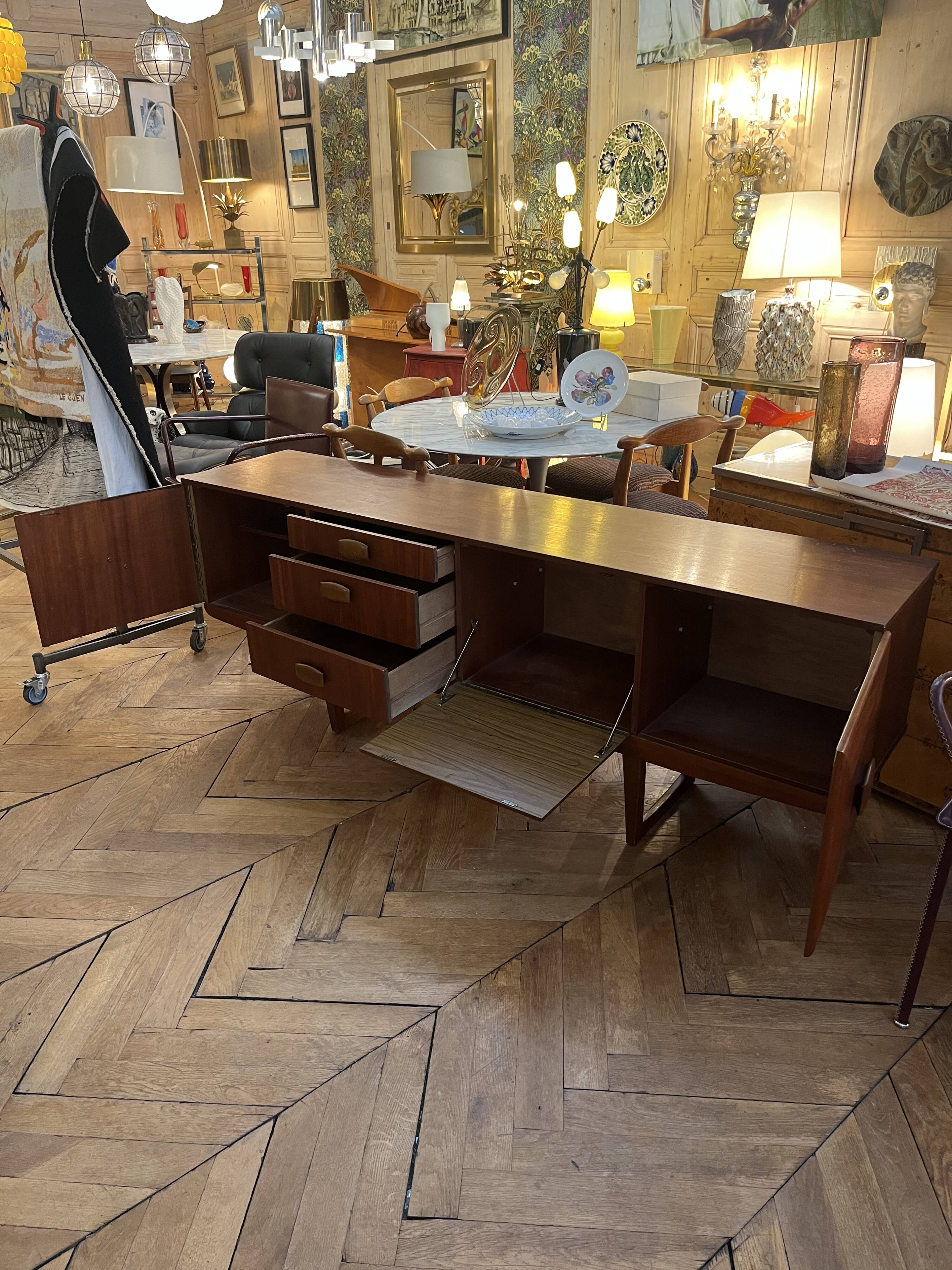 Enfilade Stonehill Scandinavian style furniture