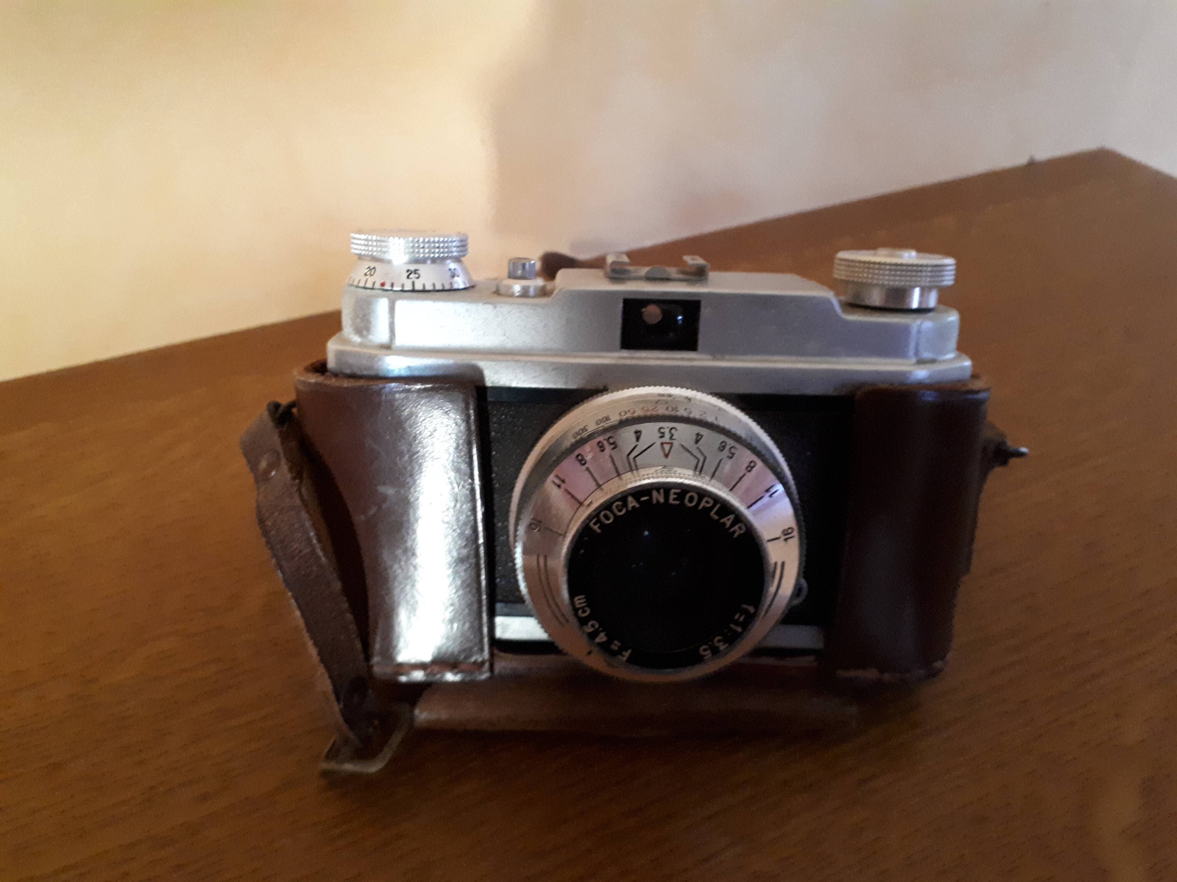 Foca sport 24-36 film camera with light meter