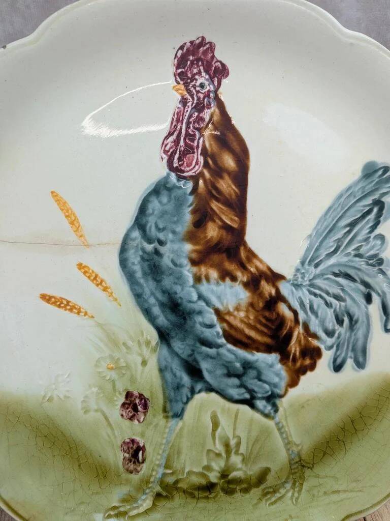 Antique plate Terre de Fer Choisy-le-Roi Hb – Polychrome cock in slipware