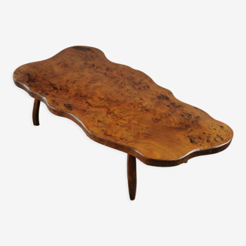 Table basse artisanale irreguliere en bois années 60-70
