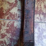 chair says Le Corbusier