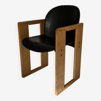 Fauteuil "Dialogo" par Tobia Scarpa