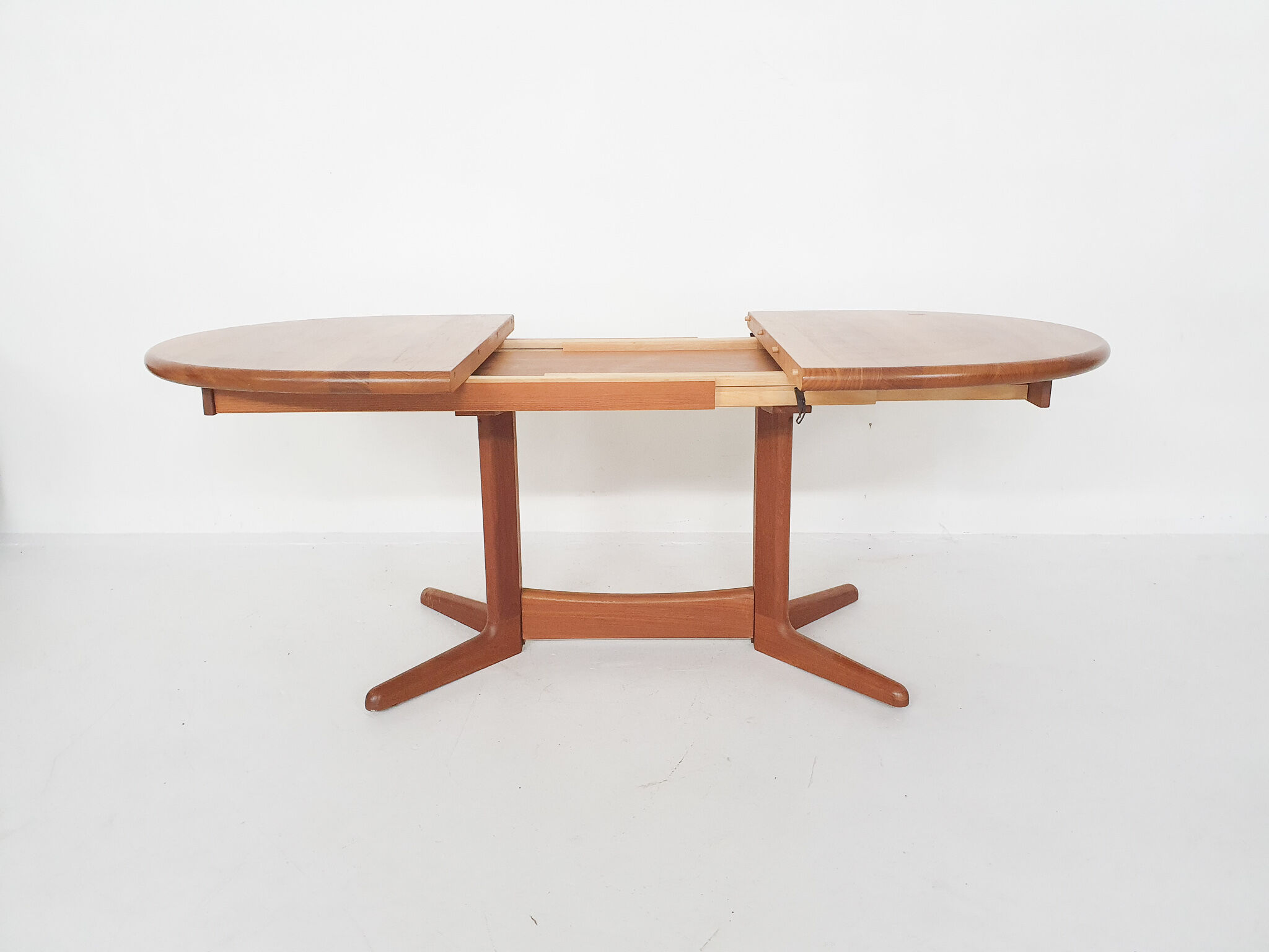 Teak oval extendable dining table by Korup Stolefabrik