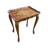 Table d'appoint florentine