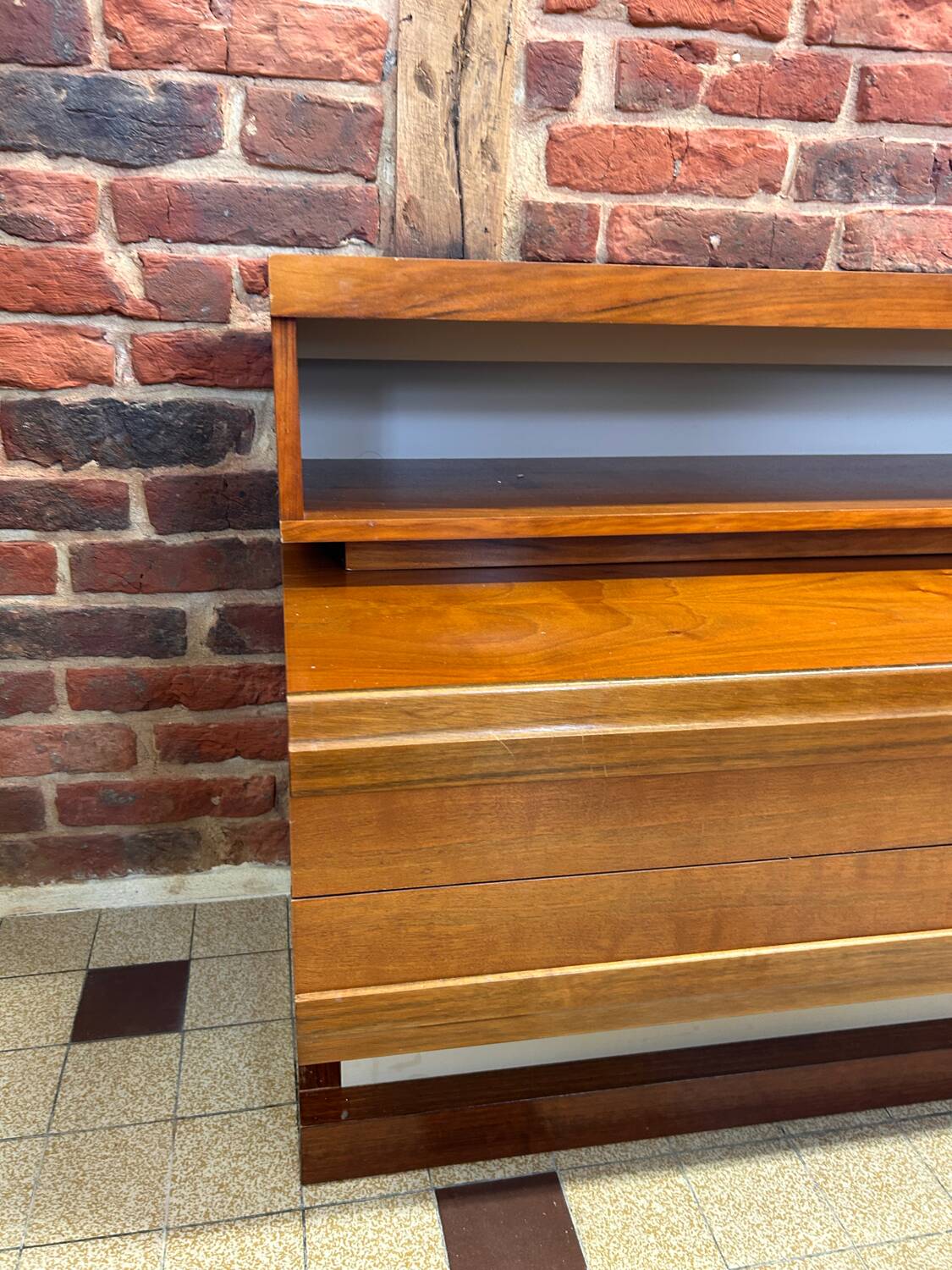 Pretty vintage Simat chest of drawers from the 70s