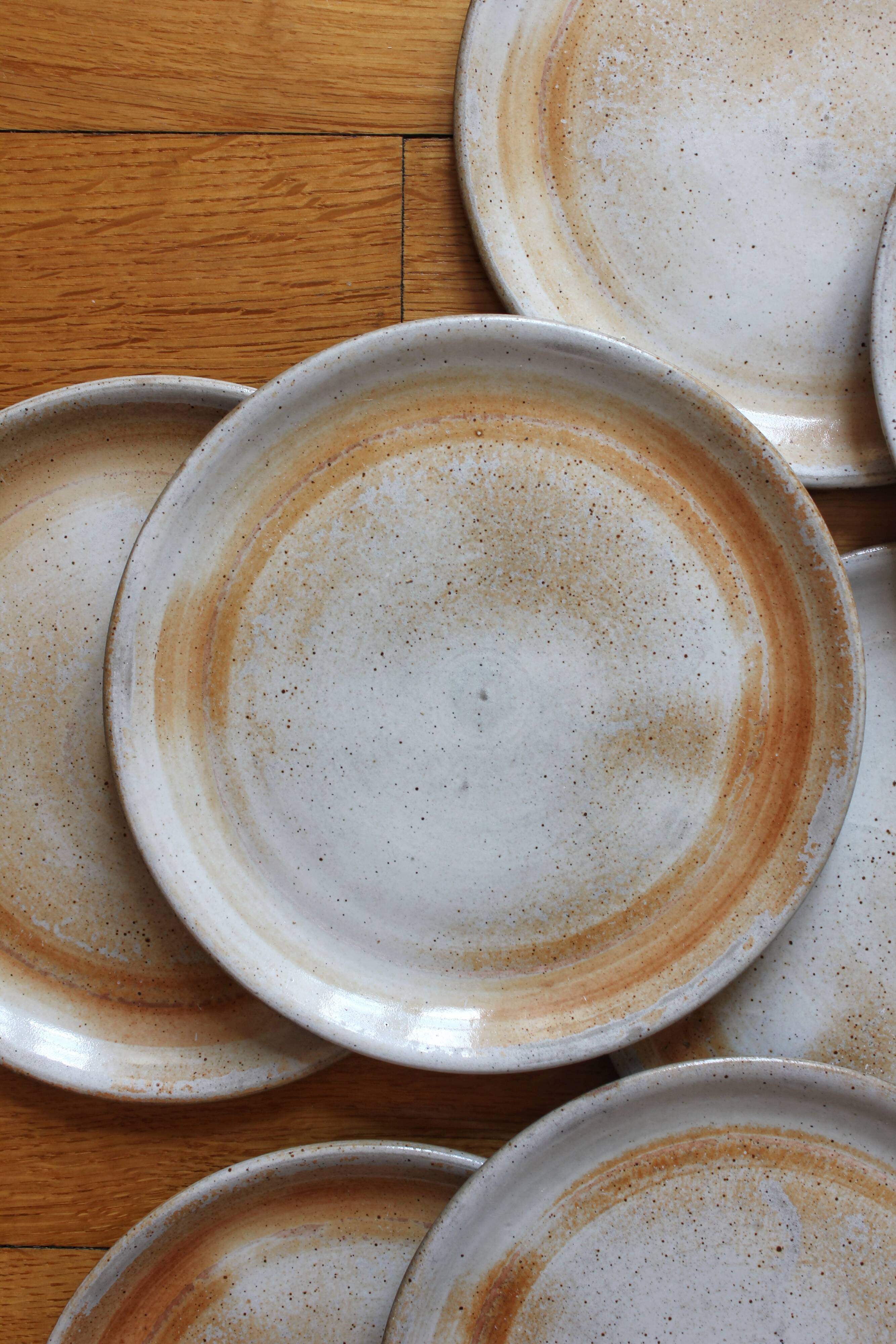 10 dessert plates in sandstone from the vintage 70s marsh