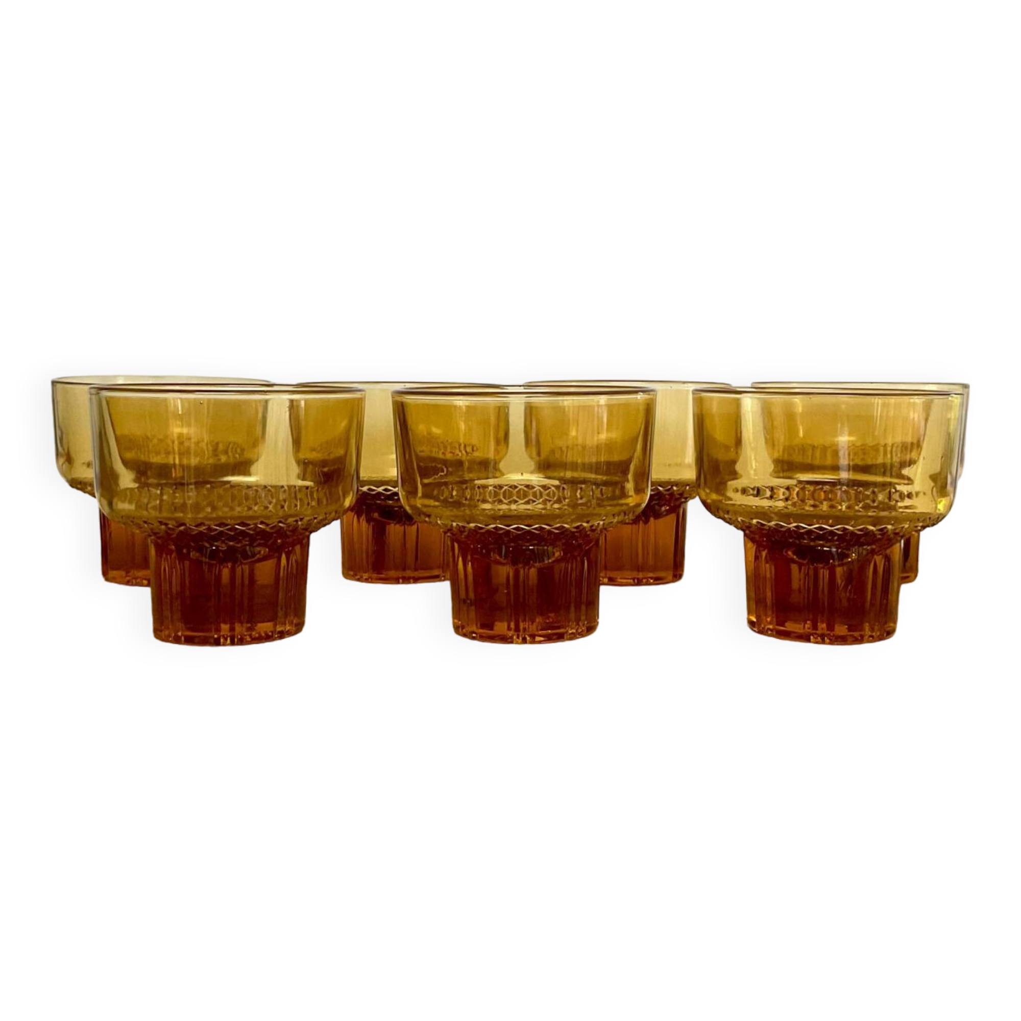 7 small amber glasses