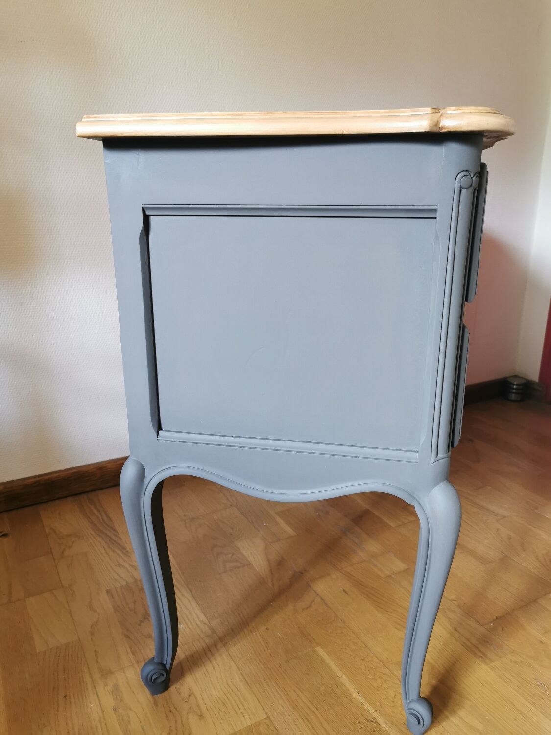 Commode sauteuse relookée