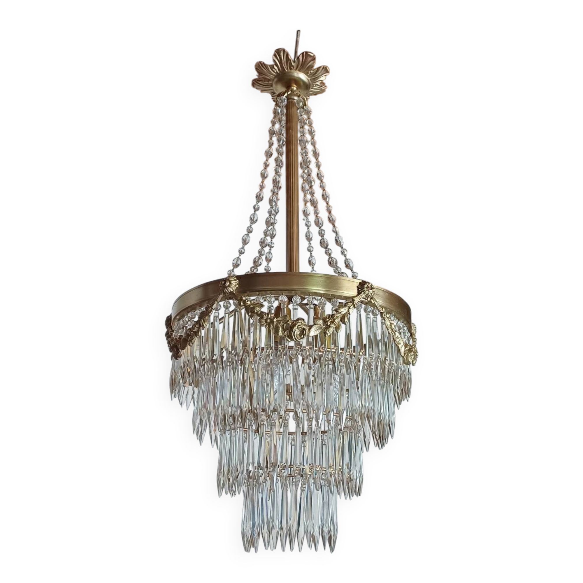 Lustre ancien à pampilles en cristal taillé époque Napoléon III