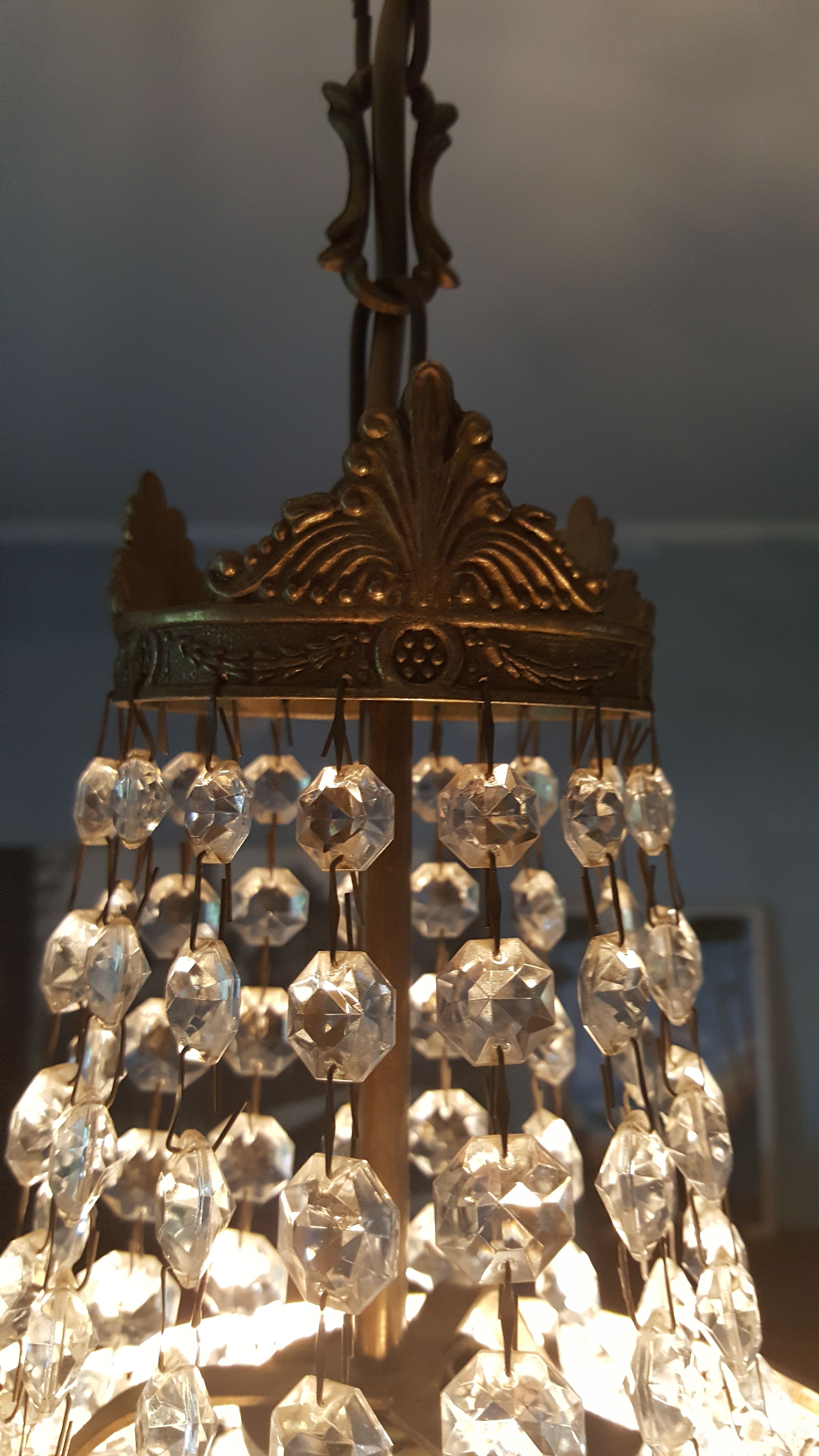 Hot air balloon chandelier with tassels