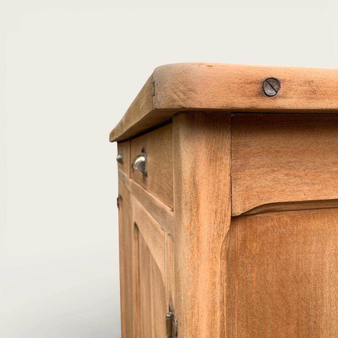 Grand Parisian buffet with billot and butterfly hinges, raw wood, 1930.