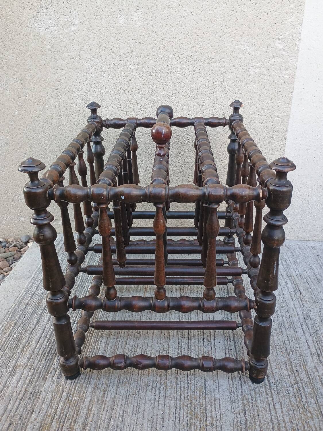 Napoleon I turned mahogany wood magazine or music sheet rack