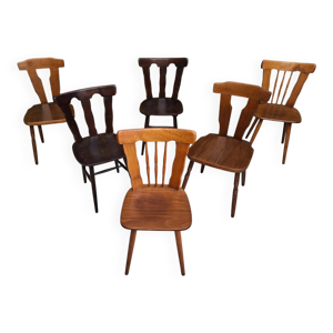 Chaises dépareillées