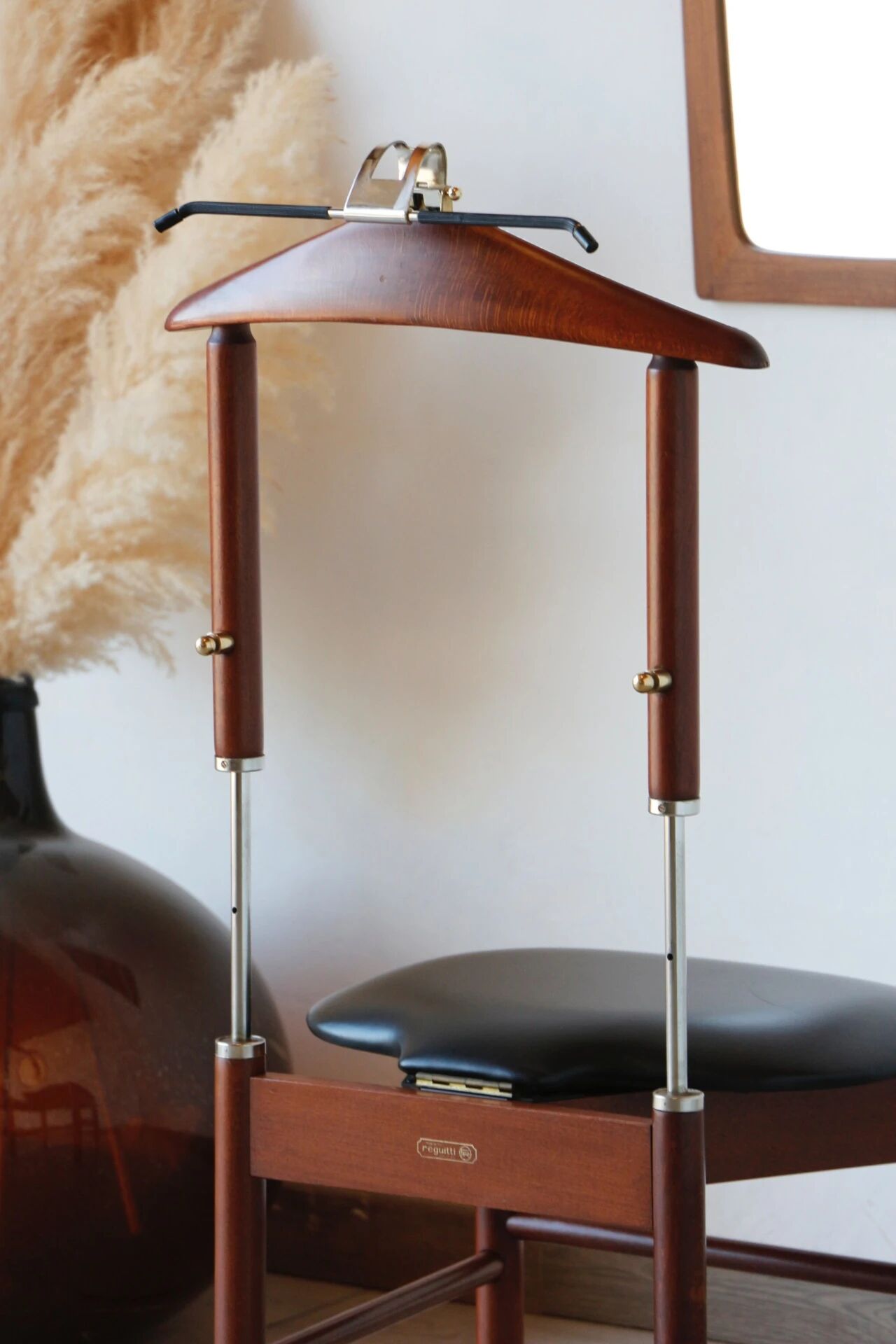 Fratelli Reguitti valet – Vintage Italian chair