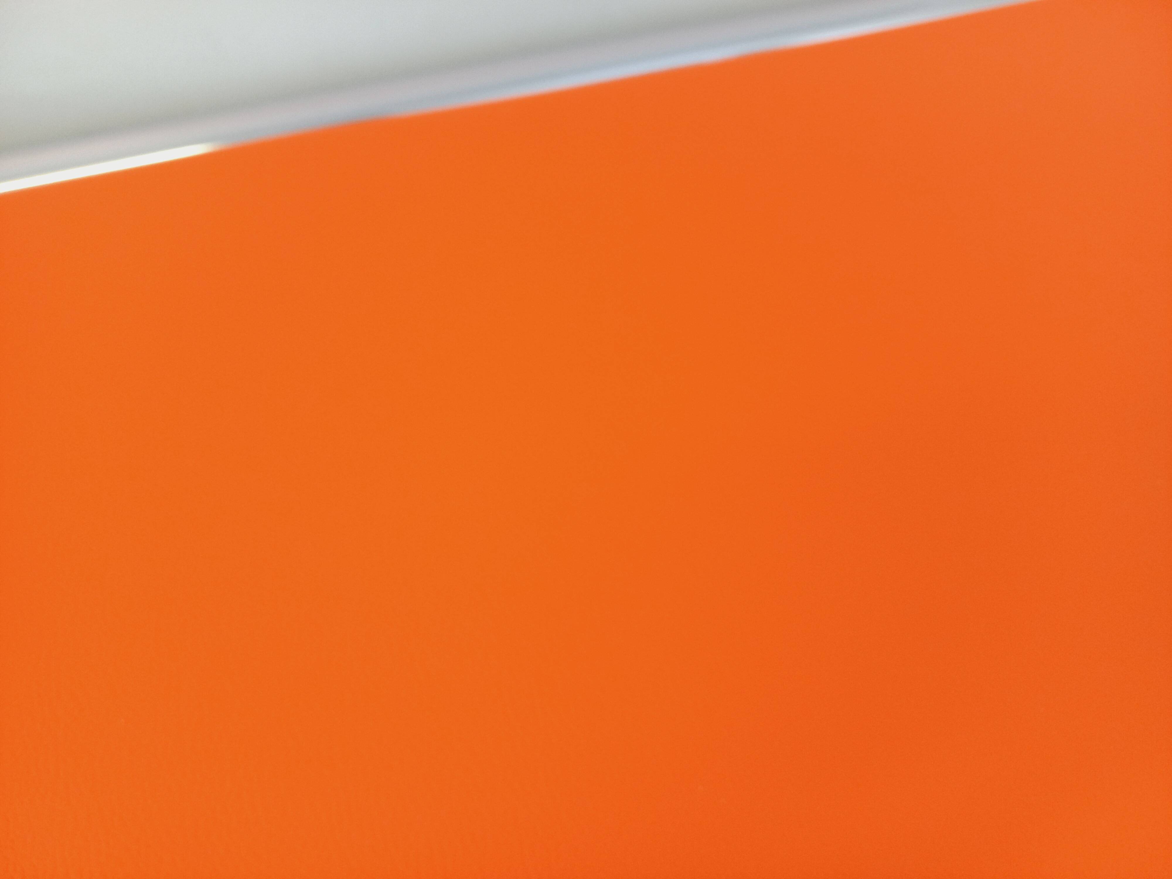 Bureau vintage en skai orange et chrome des années 70