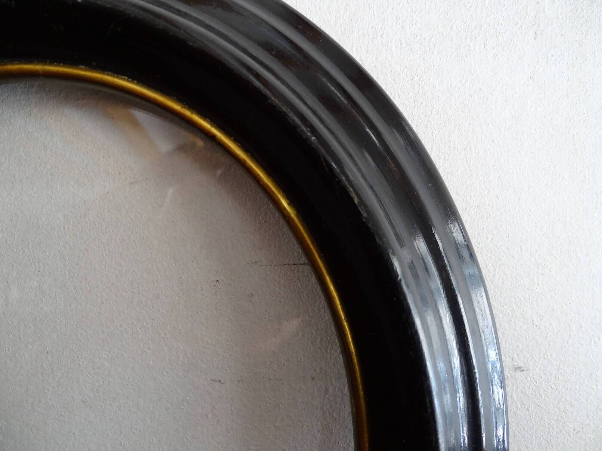 Oval frame Napoleon III blackened wood and blown glass glass glass 24 x 21.5