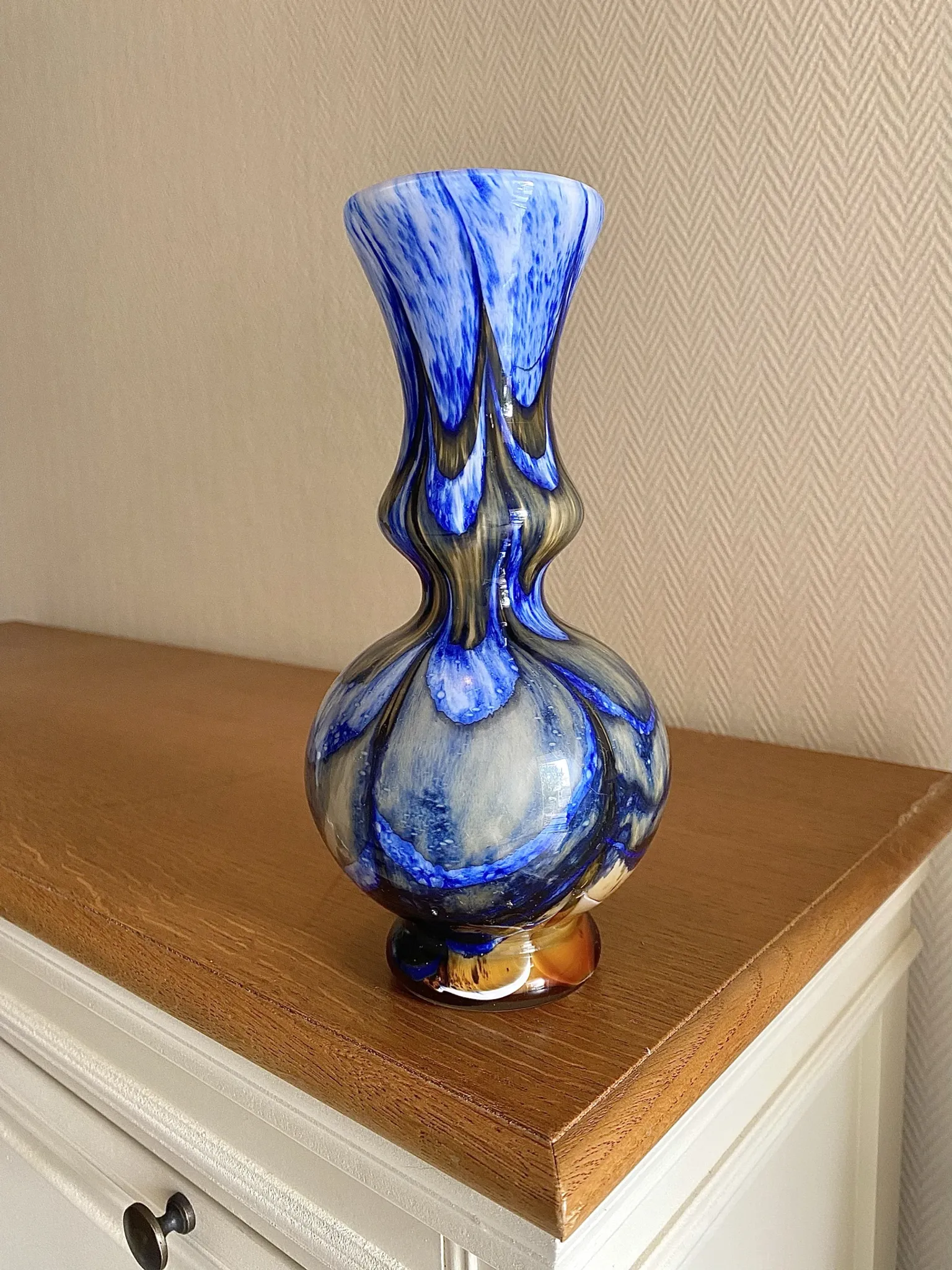 Mid-century Murano vase by Carlo Moretti