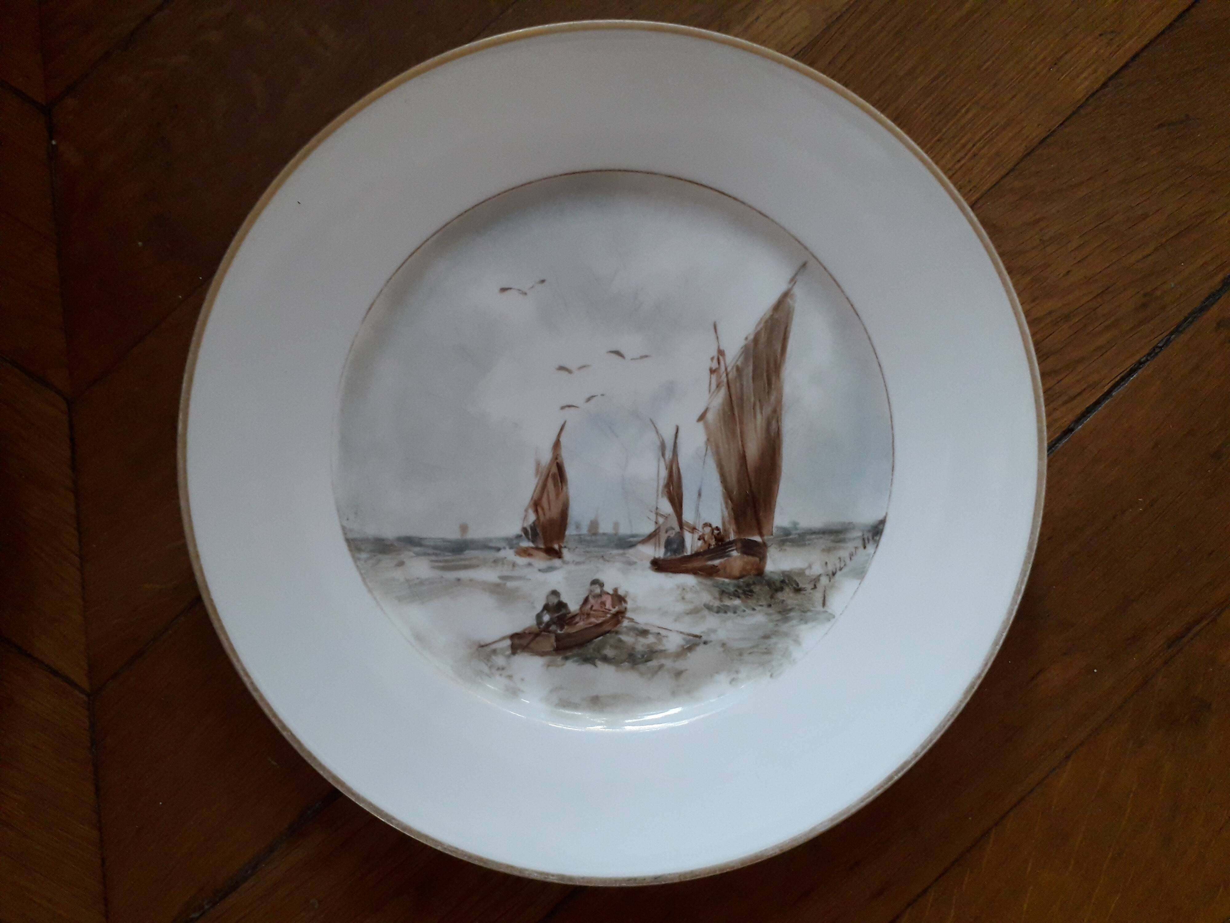 2 assiettes vintage signées avec un décor de mer
