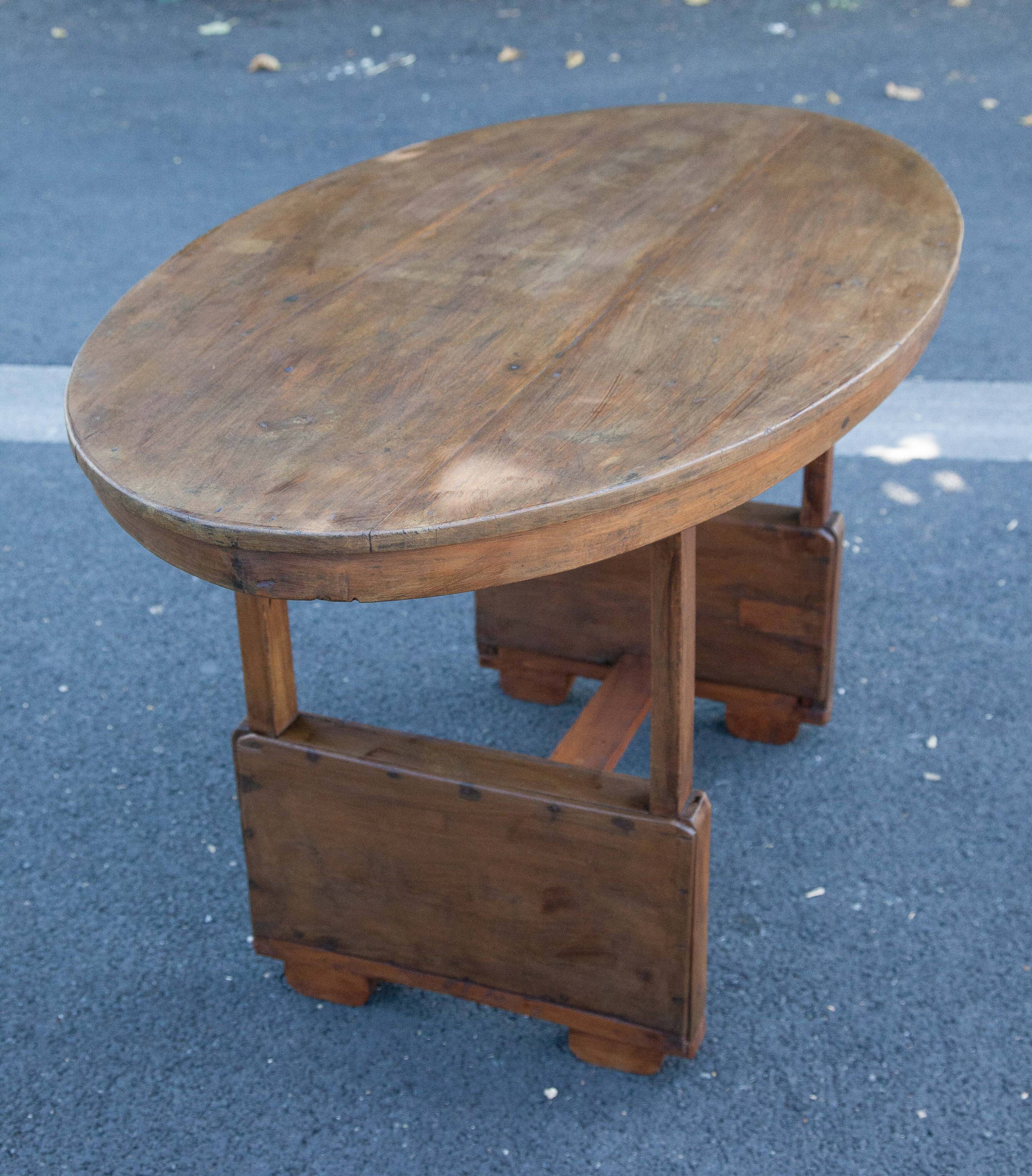 Antique wood table, dining table, oval table, living room, kitchen, countryside