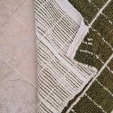 Moroccan natural wool Berber rug size 150 x 250 cm