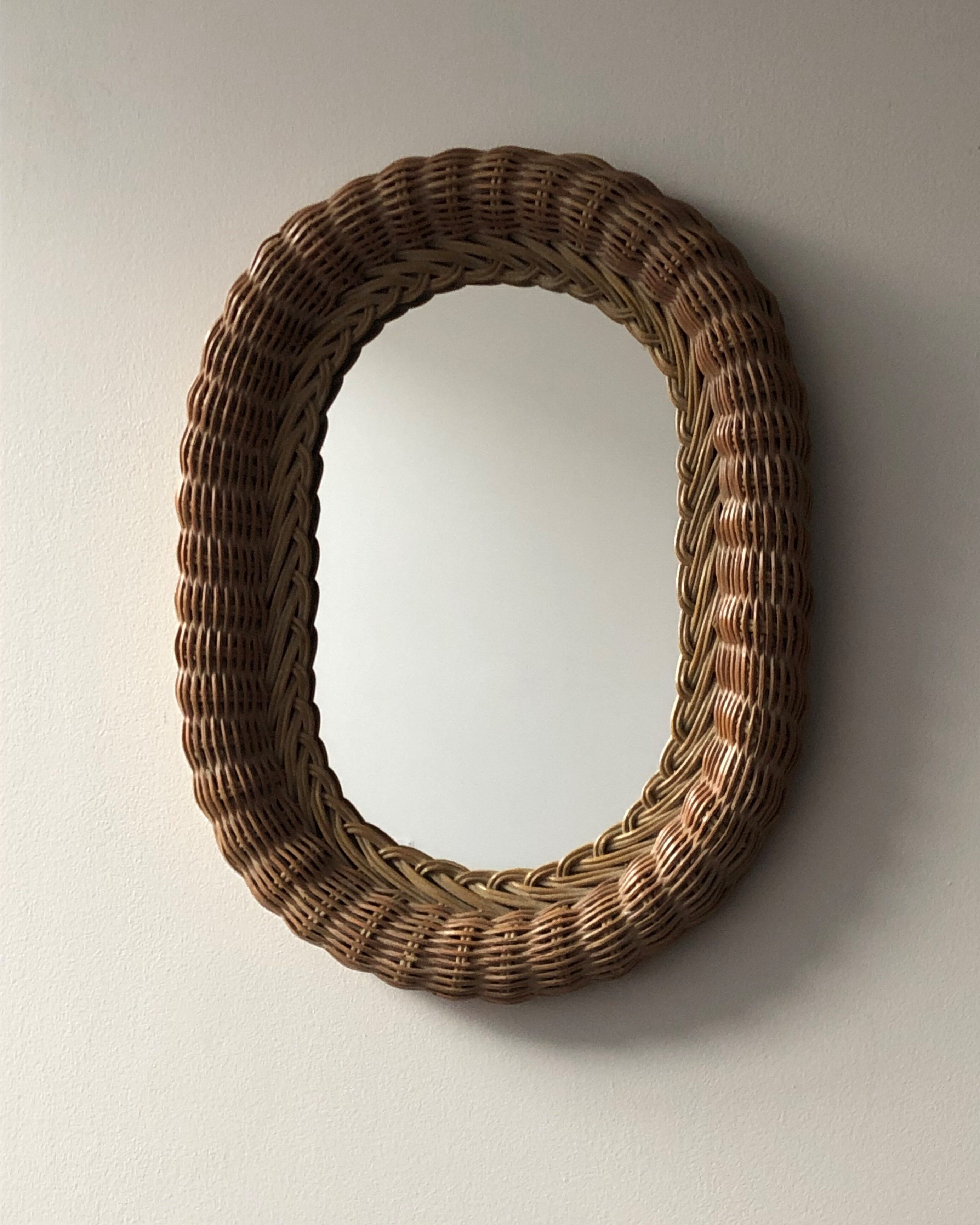 Oval rattan mirror vintage year 60 year 70