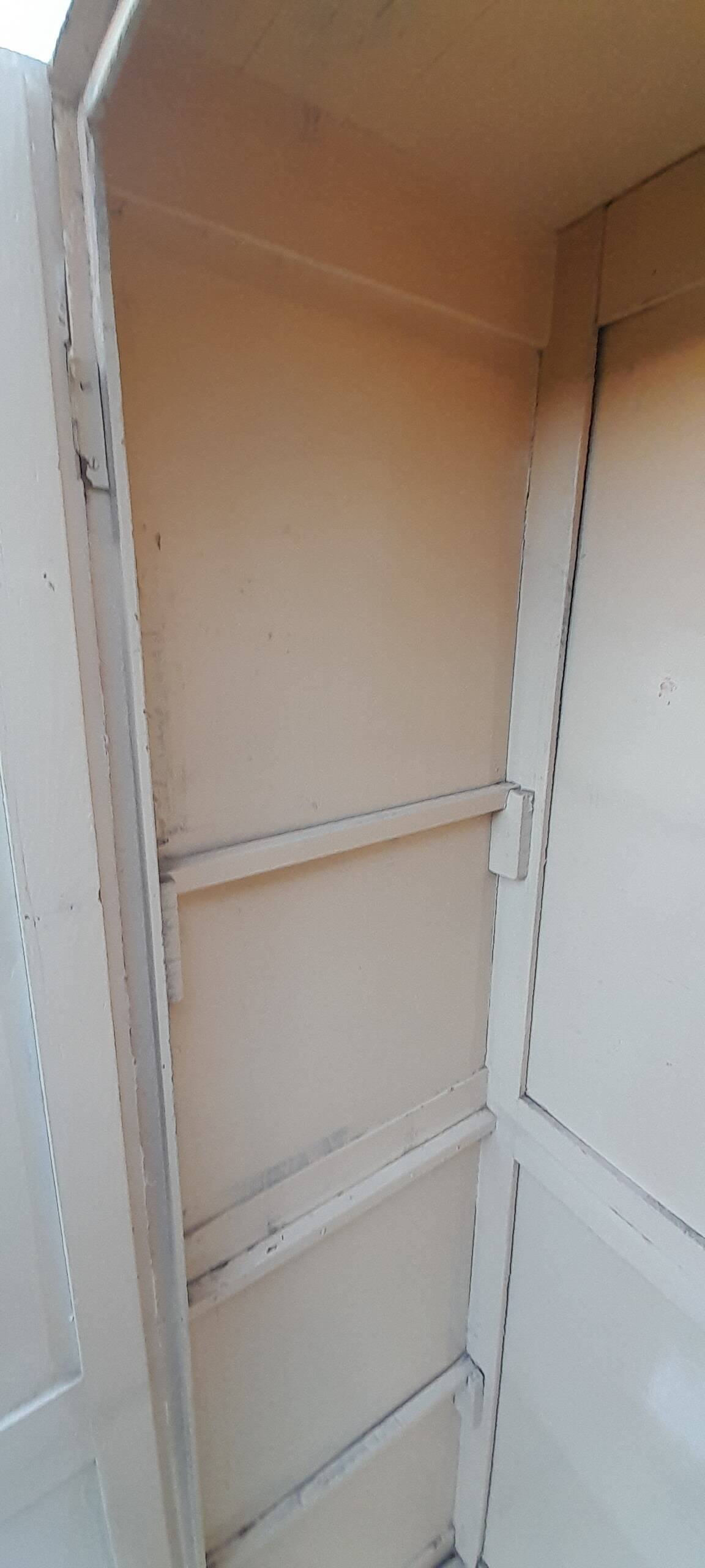 Parisian wardrobe with key H 171 cm