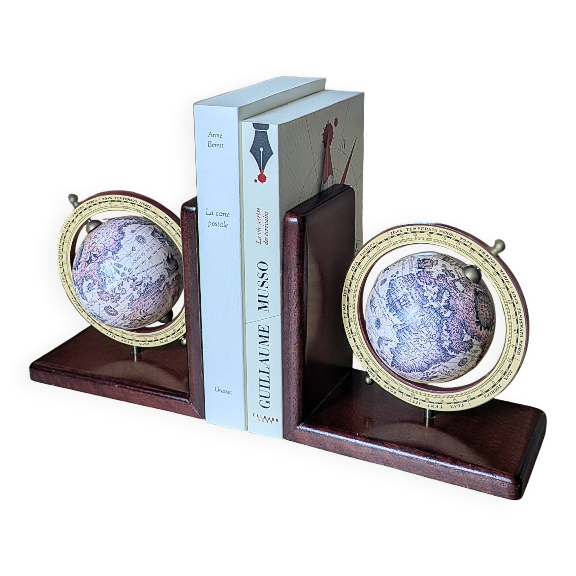Pair of globe bookends (D-0043)