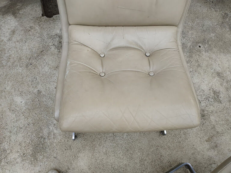 3 armchairs Raphael Raffel