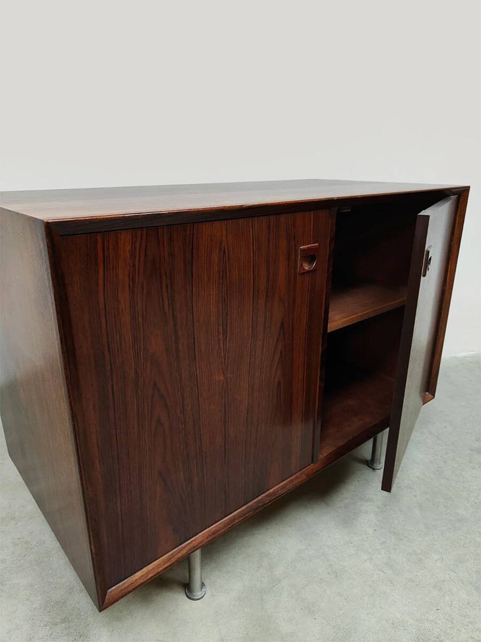 Vintage storage cabinet sideboard 'Minimalism'