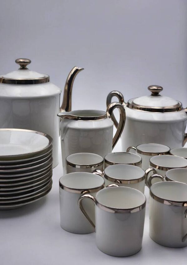 Service à café – Bernardaud & Cie (B & Cie) Limoges – 26 pièces