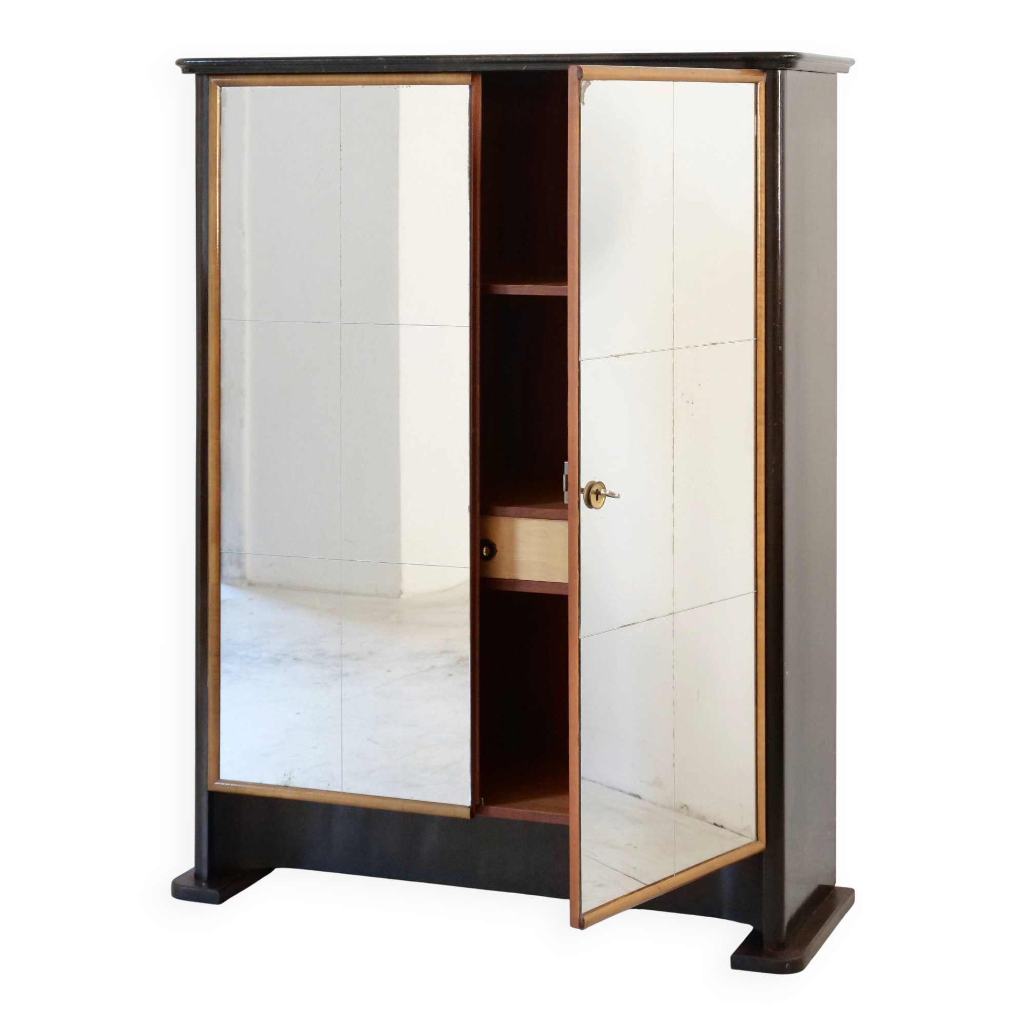 60s mirror wardrobe