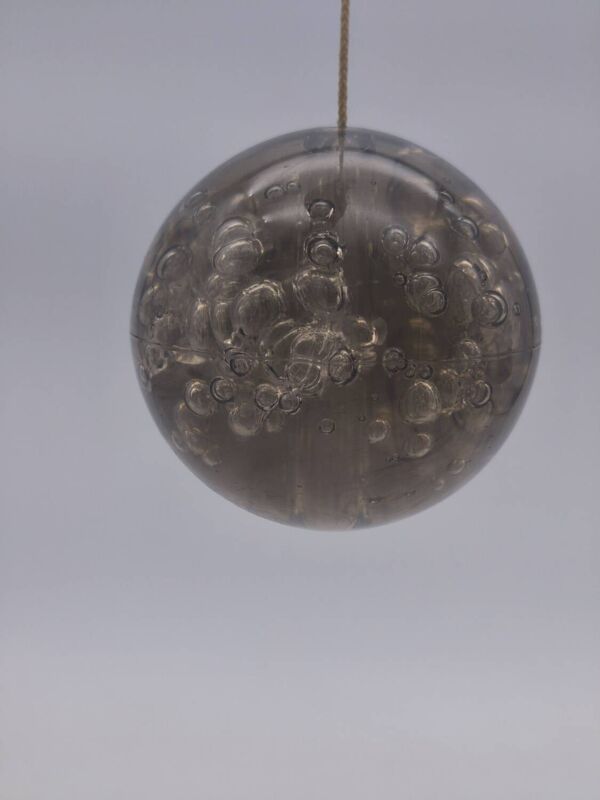 Bilboquet en plexiglas bullé – Design vintage années 70
