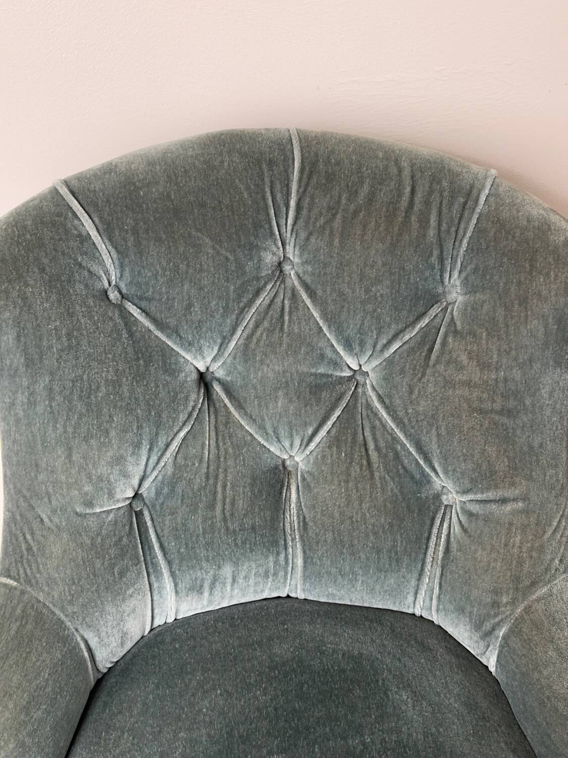 Toad chair