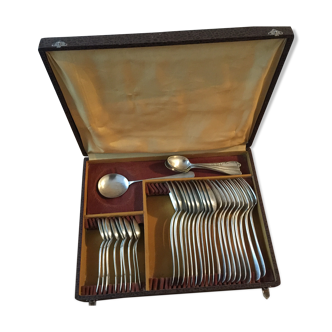 Silver metal cutlery