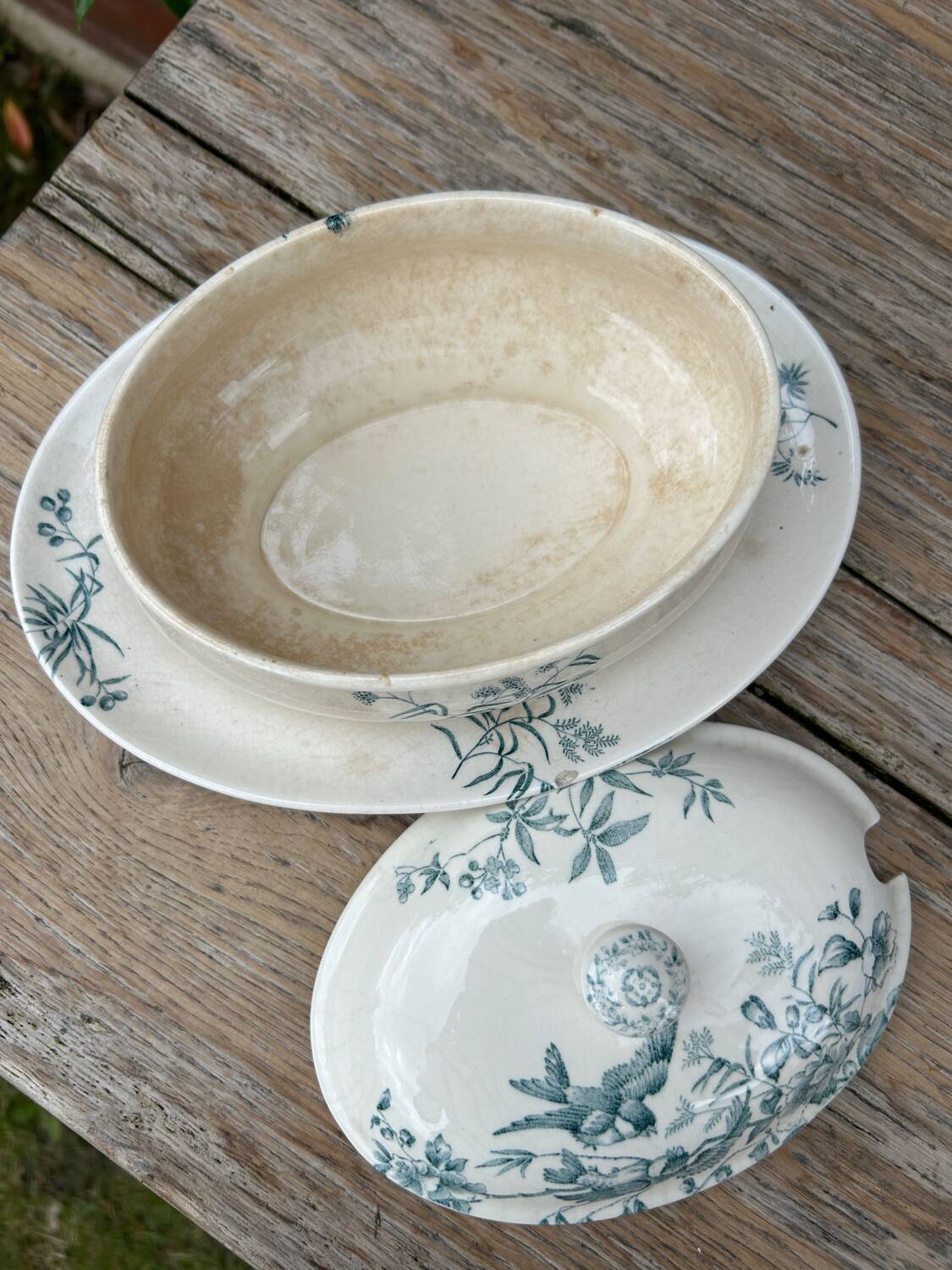 Mignon Longwy iron earth sauce boat